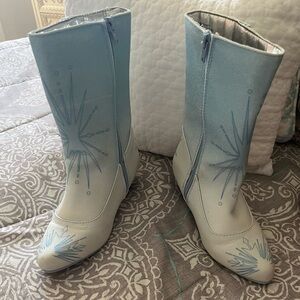 Disney Elsa dress up boots